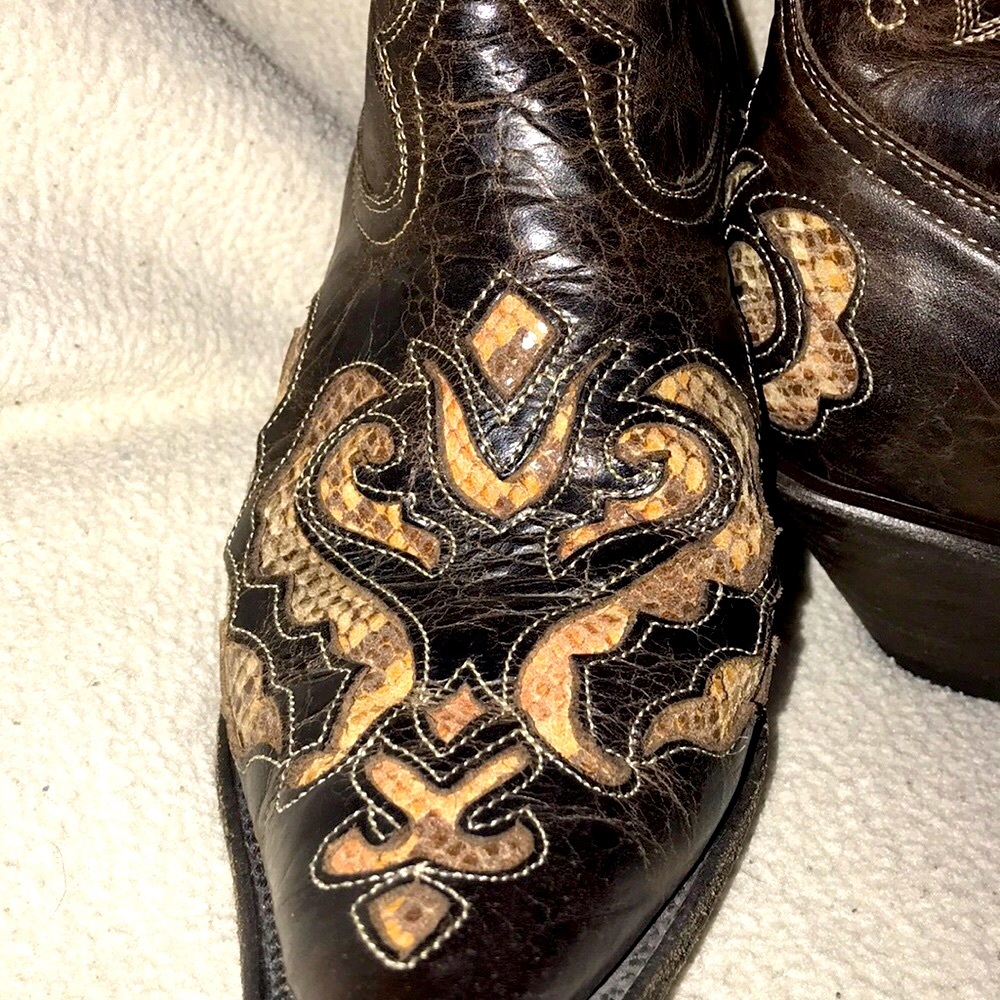 Stetson Handmade Python inlay distressed leather - Picture 2 of 10